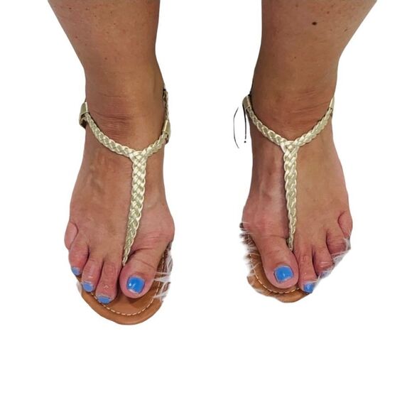 NWT Aeropostale Gold Skinny Braid T-Strap Sandals - Size 6 - Picture 2 of 9